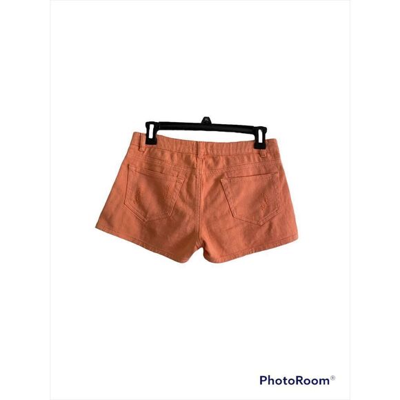 BLU Pepper Denim Shorts - Picture 2 of 5